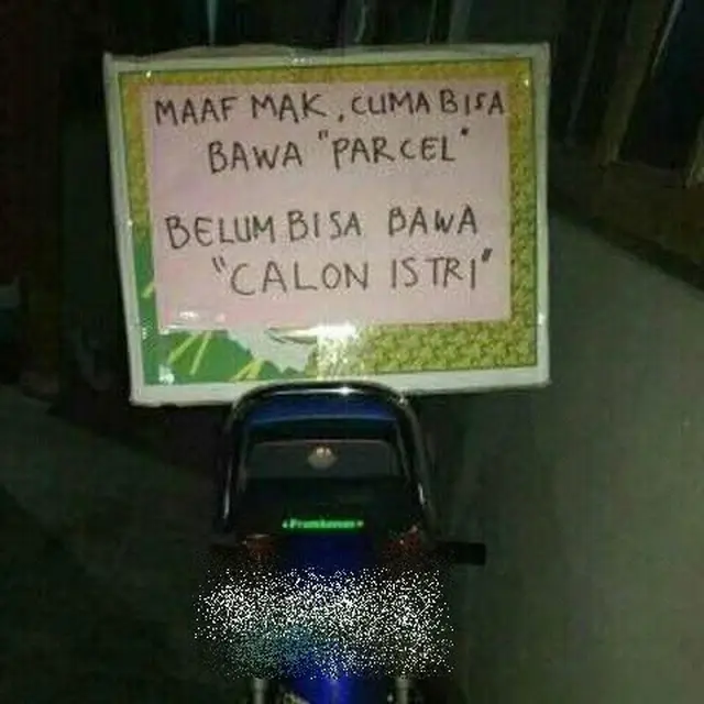 6 Foto Lawas Tulisan Tidak Bawa Menantu saat Mudik Ini Bikin Nostalgia