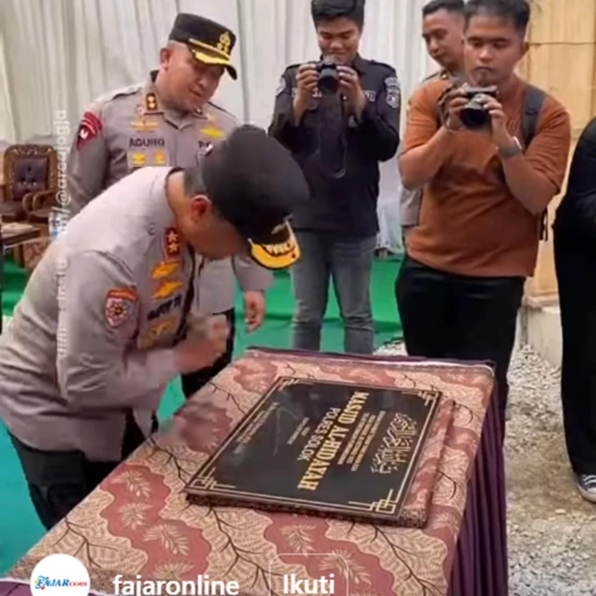 tanda tangan unik kapolda sumbar