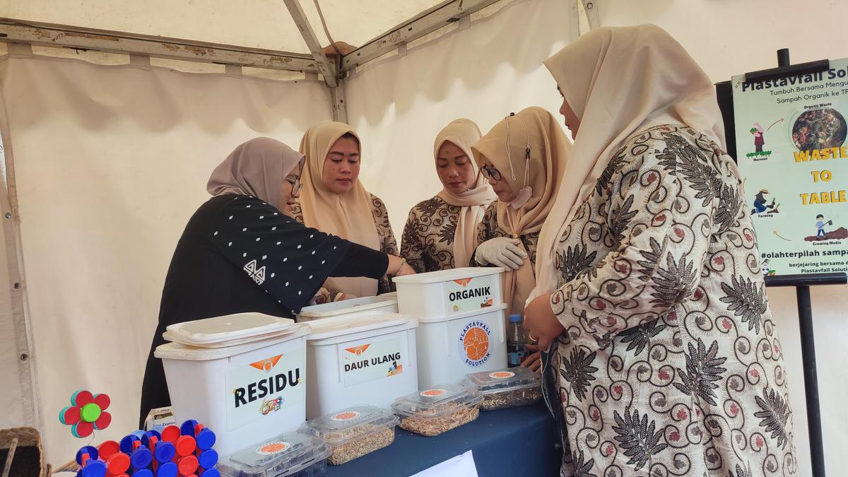 Lewat SIGAS, Elnusa Ubah Sampah Menjadi Cuan di Desa Mundu