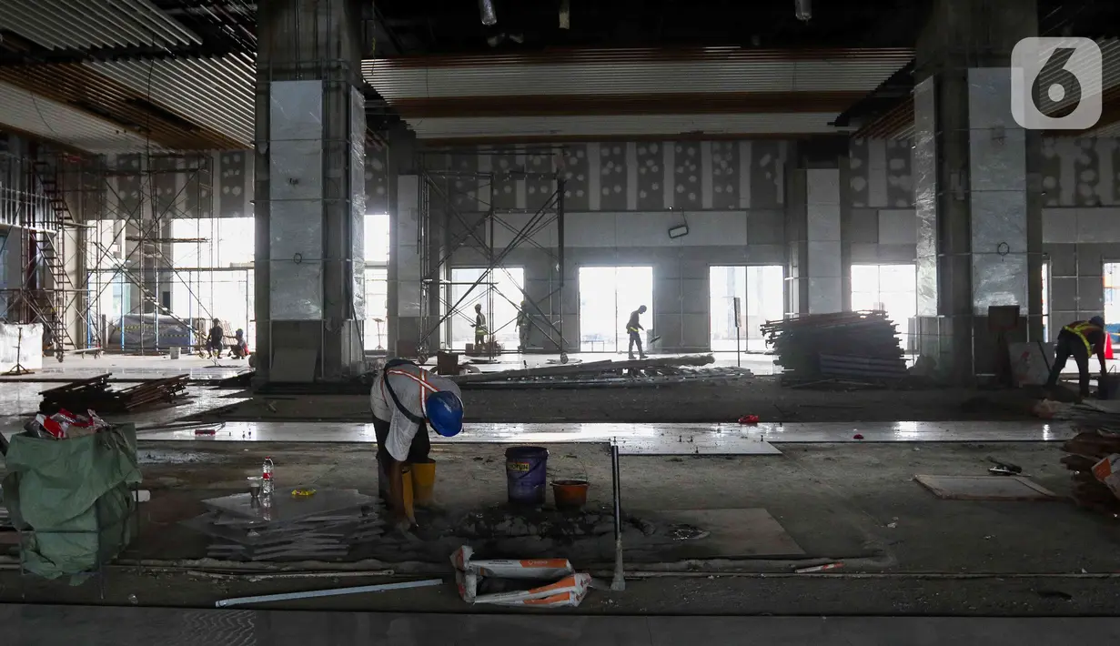 Terdiri dari 3 lantai, dengan fasilitas komersial area, holding room (ruang tunggu), lift, eskalator, akses integrasi ke transportasi umum seperti Light Rail Transit (LRT), Transjakarta, dan Jaklingko. (Liputan6.com/Herman Zakharia)