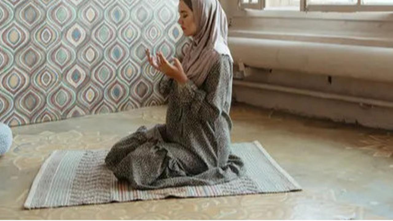 Suci dari Haid di Waktu Ashar, Haruskah Qadha Sholat Dzuhur? Ini Kata Buya Yahya