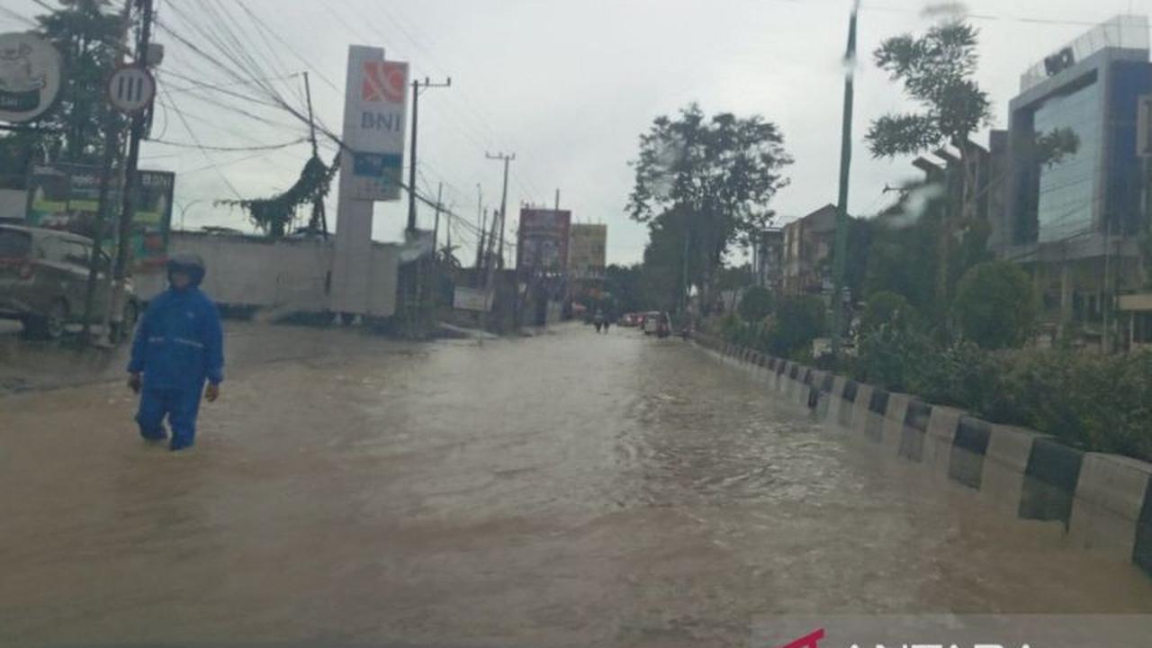 Tahukah Anda? BMKG Kaltim Waspada Hujan Lebat hingga 20 Oktober, Ini Dampak yang Perlu Diantisipasi Warga!