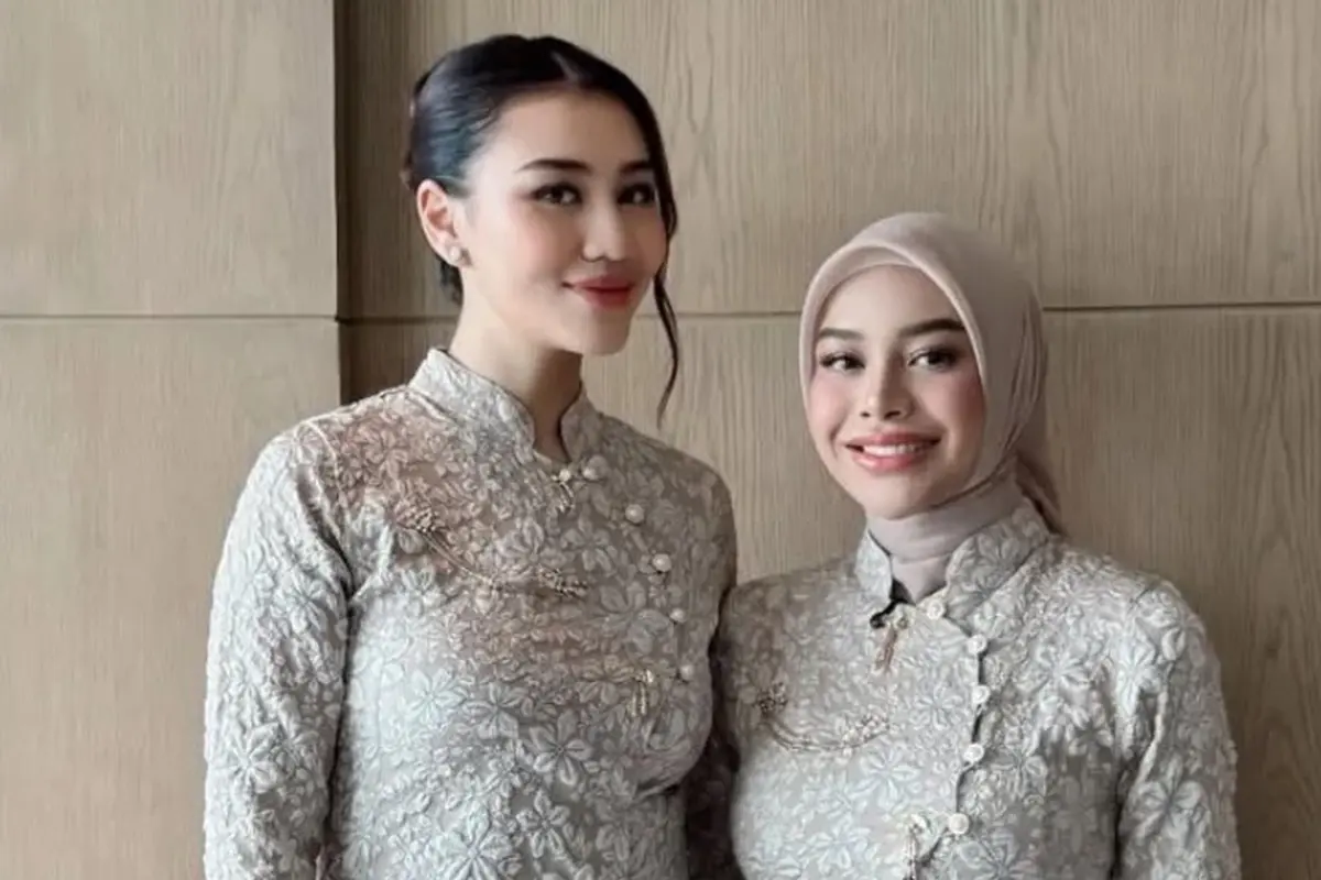 Aurel Hermansyah dan Aaliyah Massaid saat kondangan bareng. [@aaliyah.massaid]