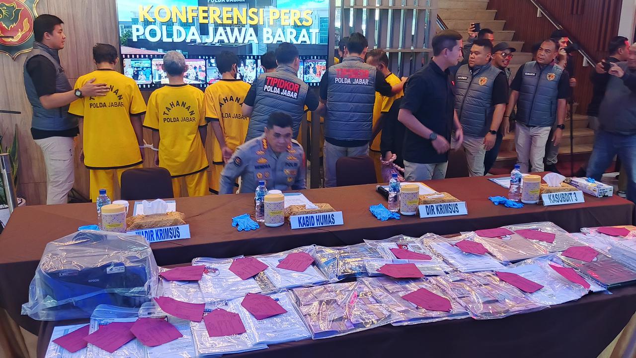 Dana Rakyat Digasak! 7 Orang di Karawang Jadi Tersangka Korupsi Hibah Covid-19