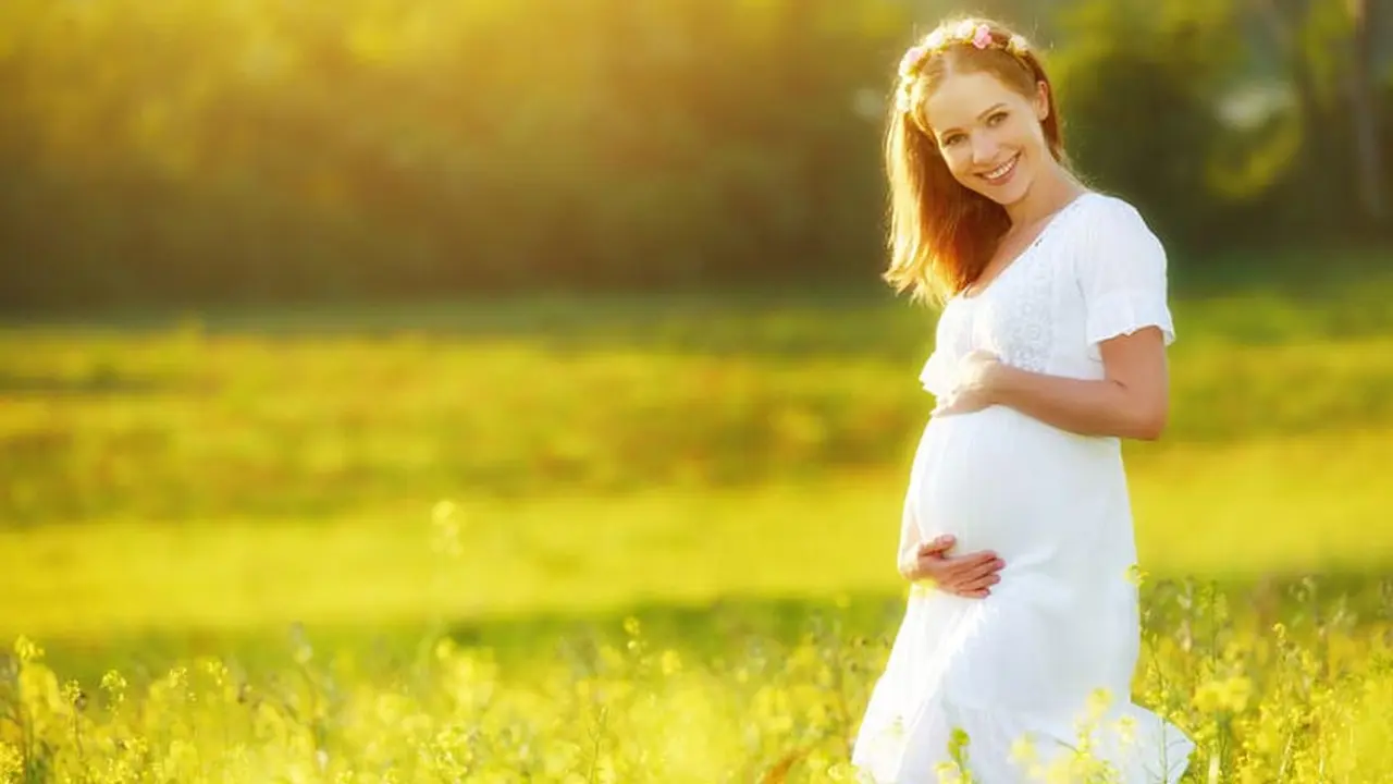 7 Kebiasaan Ibu Hamil yang Bikin Bayi Cerdas