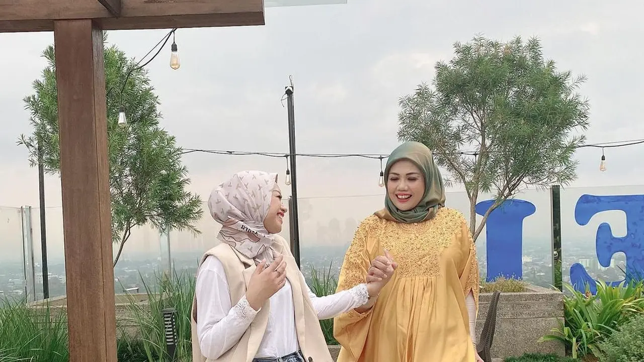 Ulfi Damayanti putri Elly Sugigi (Foto: Instagram/@ulfidmy)