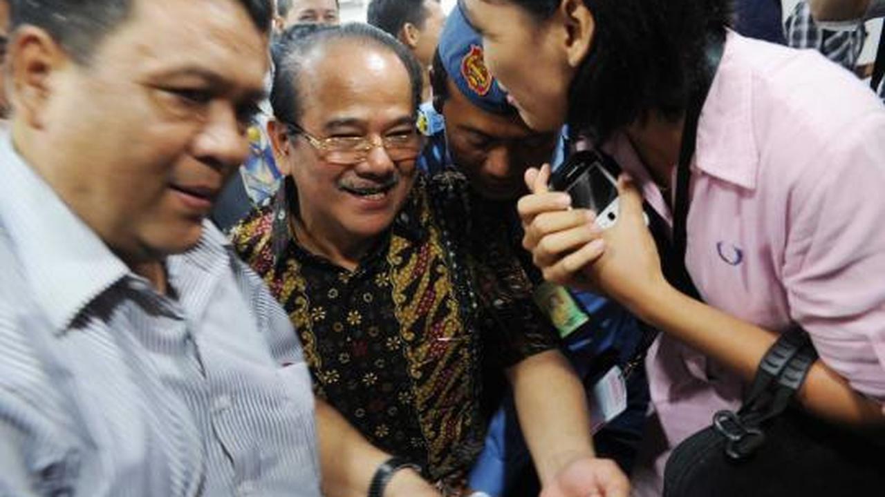 Tersangka korupsi Alquran Zulkarnaen Djabar berbicara