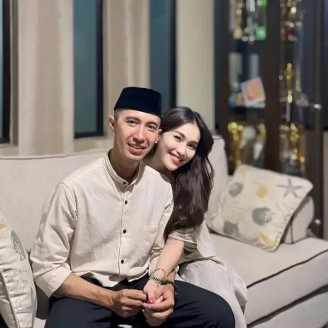 6 Perjalanan Cinta Singkat Ayu Ting Ting dan Muhammad Fardhana, Batal Menikah