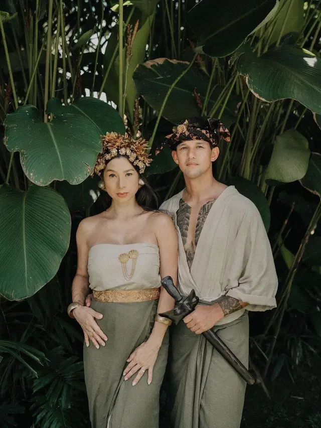 Potret Pemain Timnas Sepak Bola Indonesia yang Menikah dengan Seleb Terkenal, Beberapa Akhirnya Pilih Berpisah