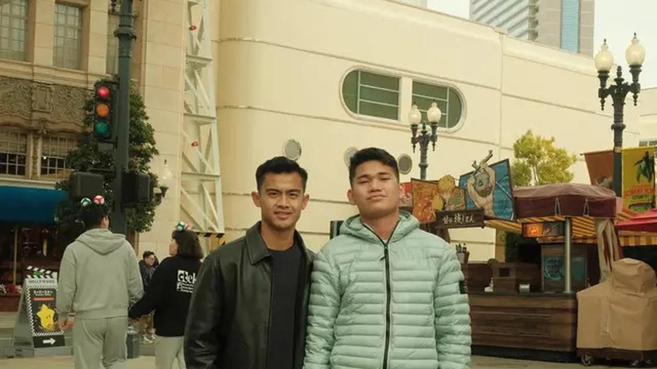 6 Potret Seru Pratama Arhan Liburan Tahun Baru di Jepang Bareng Keluarga Istri