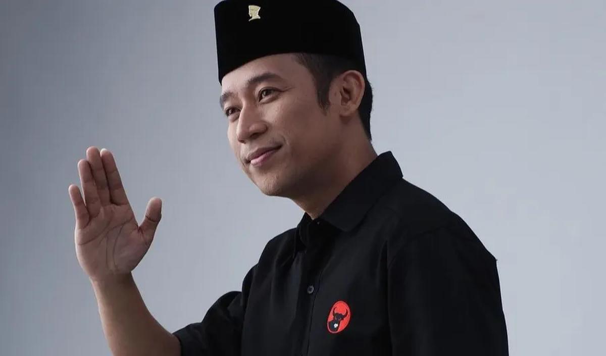 5. Denny Cagur, Dapil Jawa Barat II

Denny Cagur mendaftarkan sebagai bacaleg pada Pemilu 2024. Hal ini ia ungkapkan melalui akun Instagramnya. Komedian ini meminta dukungan masyarakat .