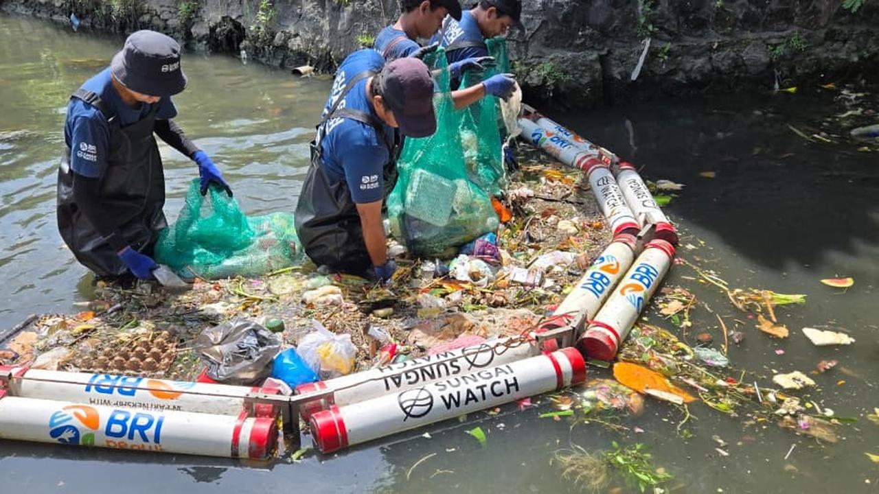 BRI Edukasi Masyarakat untuk Jaga Ekosistem Sungai dan Lingkungan