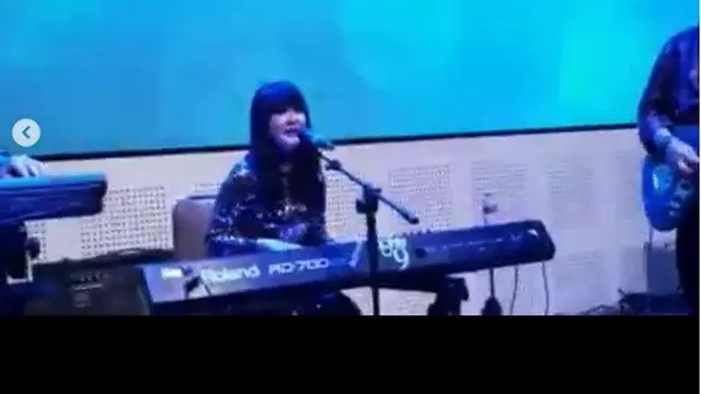 Potret Keseruan Ita Purnamasari Dalam Memeriahkan Acara HUT ALAS yang Ketiga