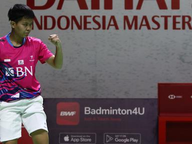 Pebulu tangkis ganda putri Indonesia, Apriyani Rahayu/Siti Fadia Silva Ramadhanti saat bertanding melawan Lee So Hee/Shin Seung Chan (Korea) pada Perempat Final Indonesia Masters 2022 di Istora Senayan, Jakarta, Jumat (10/6/2022). Apriyani/Siti Fadia unggul dan melaju ke babak berikutnya. (Liputan6.com/Helmi Fithriansyah)