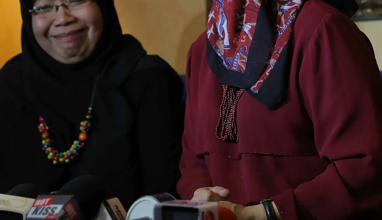 Masih berdasarkan Marissa, setelah datang somasi, Marissa kerap mendapat teror melalui asistennya, Ine. Dan kerap dihubungi saat tengah malam. (Deki Prayoga/Bintang.com)