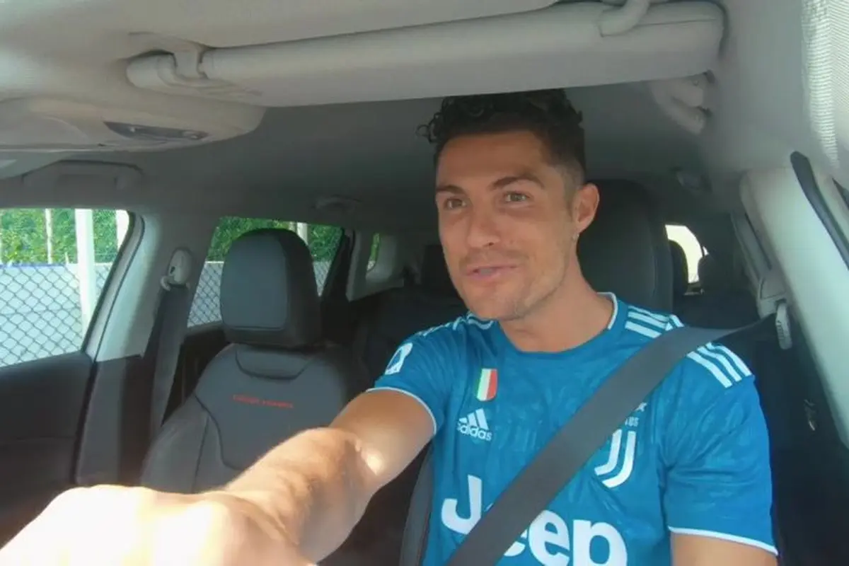 Para Pemain Juventus Langsung Coba Jeep Baru (Paultan)
