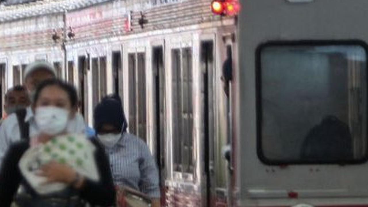 Tahun Depan, KRL Jabodetabek Ditargetkan Bisa Angkut 1,2 Juta Penumpang per Hari