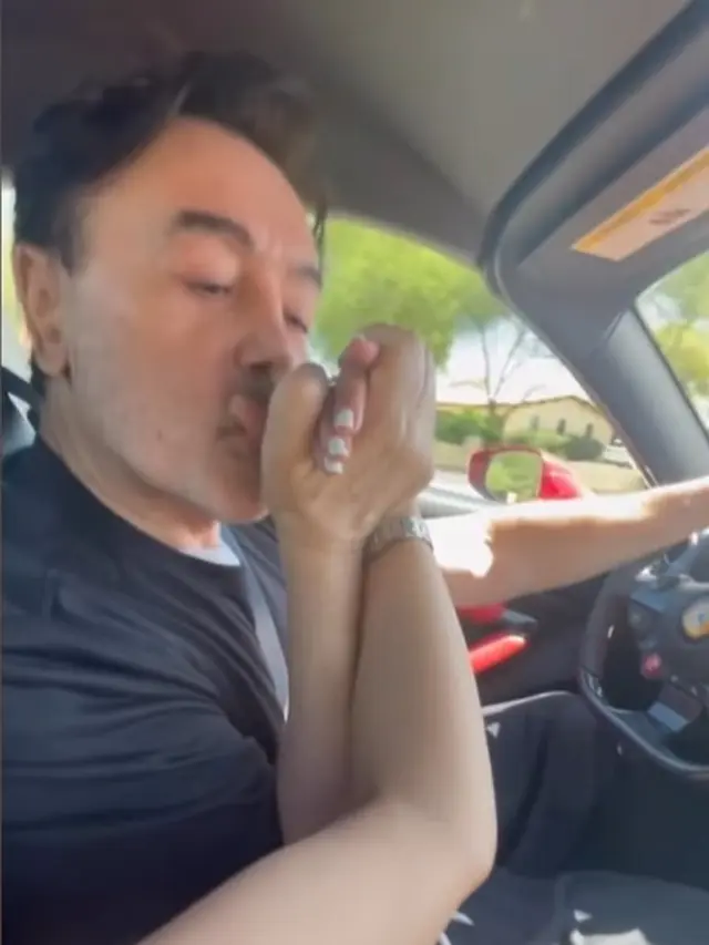 Farah Quinn dan suami (Instagram/farahquinnofficial)