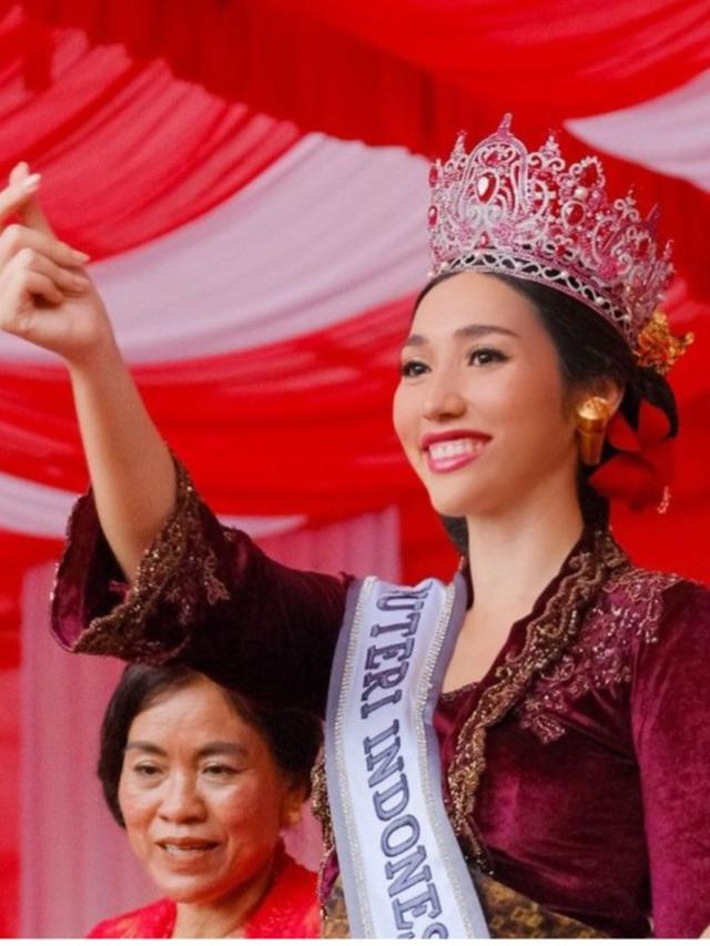 Laksmi DeNeefe Suardana - Puteri Indonesia 2022