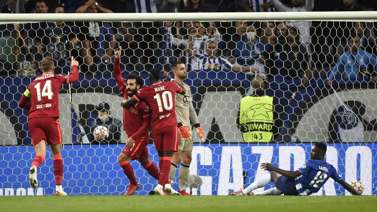 Foto: Salah dan Firmino Cetak Brace, Liverpool Gulung Porto 5-1 di Matchday Kedua Liga Champions 2021 / 2022