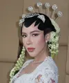 Intip pesona ayu Patricia Schuldtz yang tampil menawan dalam pulasan soft makeup di momen akad nikah (@rhay_david)