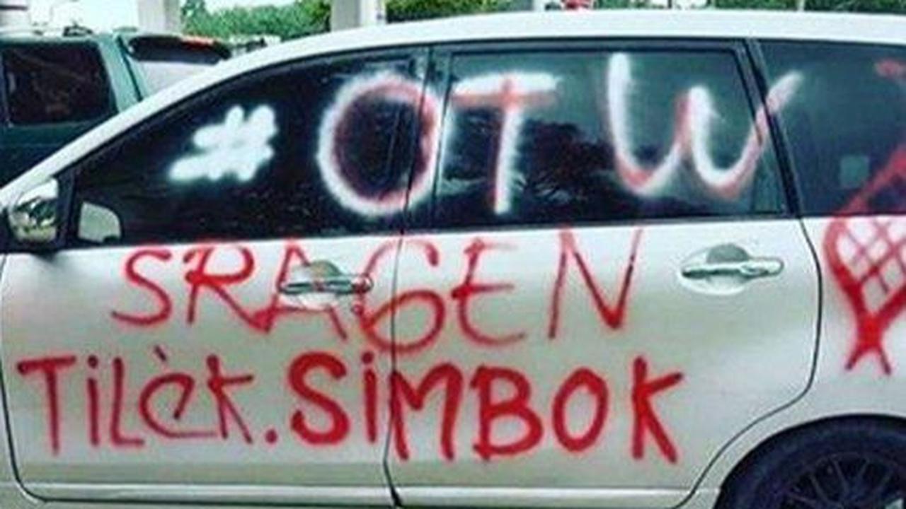 - Mobil berangkat mudik