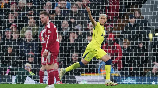 Foto: Kemenangan di Depan Mata Dibuyarkan Richarlison, Liverpool Gagal Tembus 4 Besar Klasemen Liga Inggris