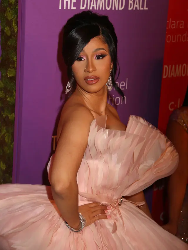 [Fimela] Cardi B
