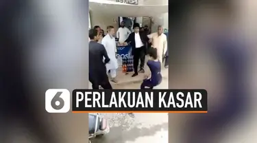 Viral di media sosial, seorang wanita diperlakukan kasar oleh sejumlah pengacara di Pakistan. Ia dipukul dan ditendang. Sementara, polisi hanya diam melihat kejadian tersebut.