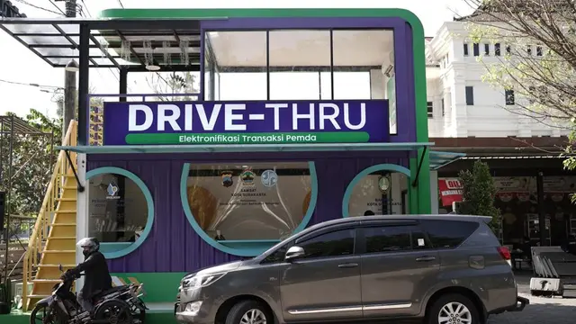 5 manfaat Layanan Drive-Thru Grab OVO Elektronifikasi Transakasi Pemda
