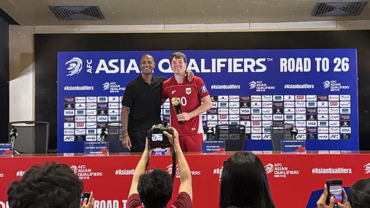 Striker Timnas Indonesia Ole Romeny Buka-bukaan Sangat Sedih dengan Pemecatan Patrick Kluivert