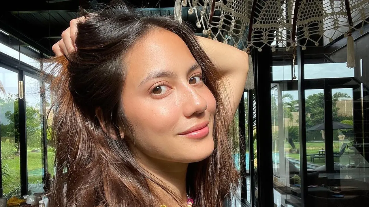 Pevita Pearce