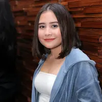 Pemeran Risa dalam film Danur: I Can See Ghost itu kesal lantaran banyak komentar nyinyir tersebut. Banyak netizen melihat sukses lantaran banyak memiliki follower di Instagram, bukan lantaran film yang bagus. (Deki Prayoga/Bintang.com)