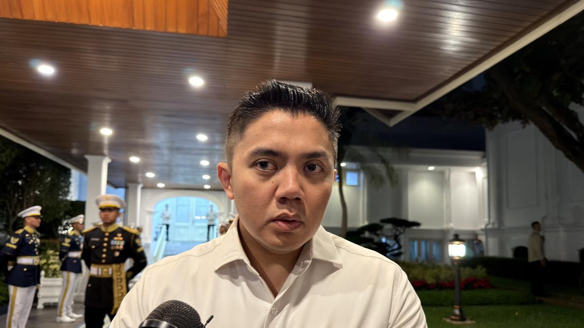 Seskab Teddy Jelaskan Alasan Prabowo Undang Mantan Presiden hingga Ketum Parpol