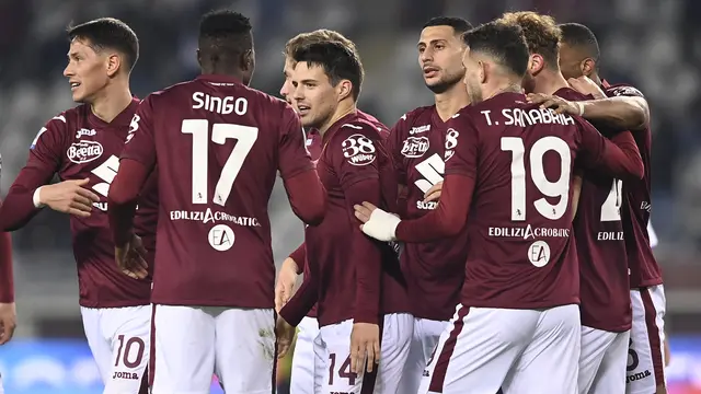 Torino Bantai Fiorentina 4-0
