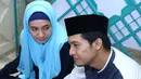 Melihat istrinya yang mulai menjalankan perintah agama, Dimas Seto mengaku sangat senang. (Andy Masela/Bintang.com)