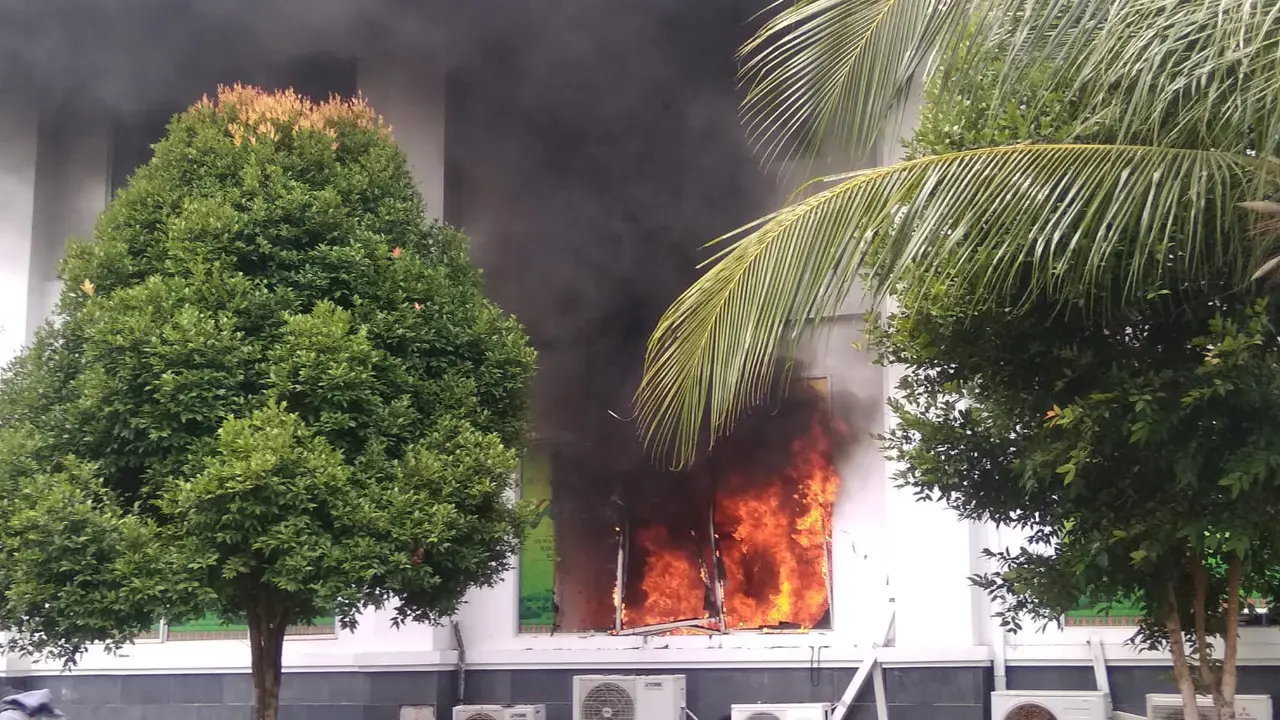 Kebakaran Gedung DPRD Batam