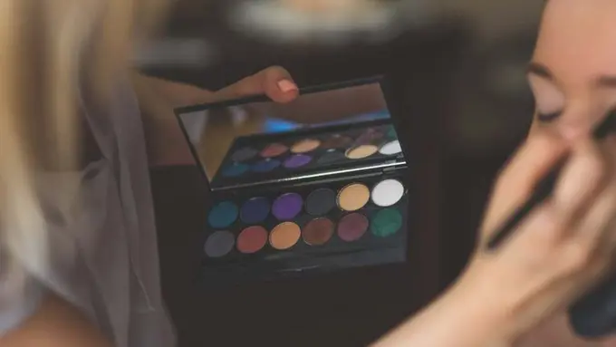 Trends: Secantik Senja dengan Sentuhan Sunset Look