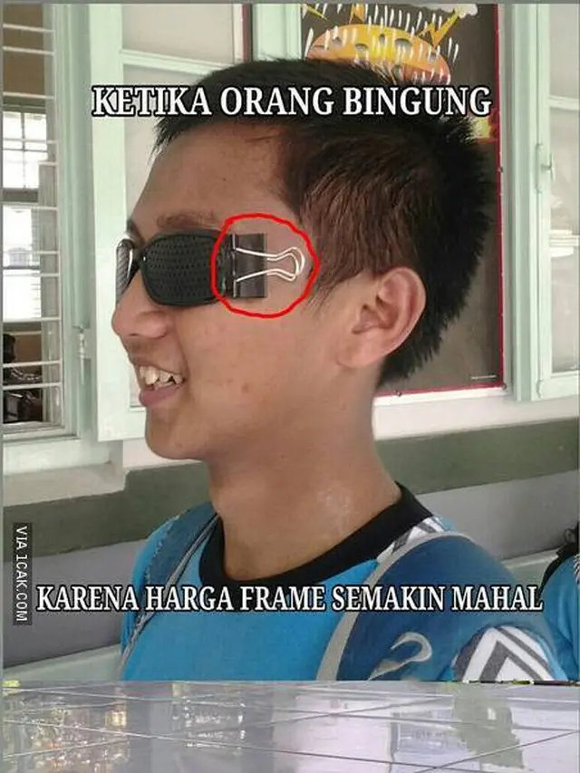 6 Bentuk Kacamata yang Nyeleneh Ini Bikin Tepuk Jidat