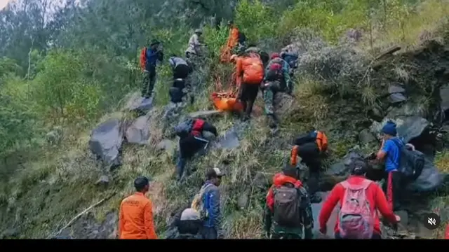 Turis Korea Selatan Ditemukan Meninggal Saat Mendaki Gunung Agung Bali, Sempat Kontak Temannya Sebelum Menghilang