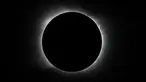 Bulan menutupi matahari selama gerhana matahari total di Piedra del Aguila, Argentina, Senin (14/12/2020). Gerhana matahari total terlihat dari wilayah Patagonia utara Argentina dan dari Araucania di Chile. (AP Photo/Natacha Pisarenko)