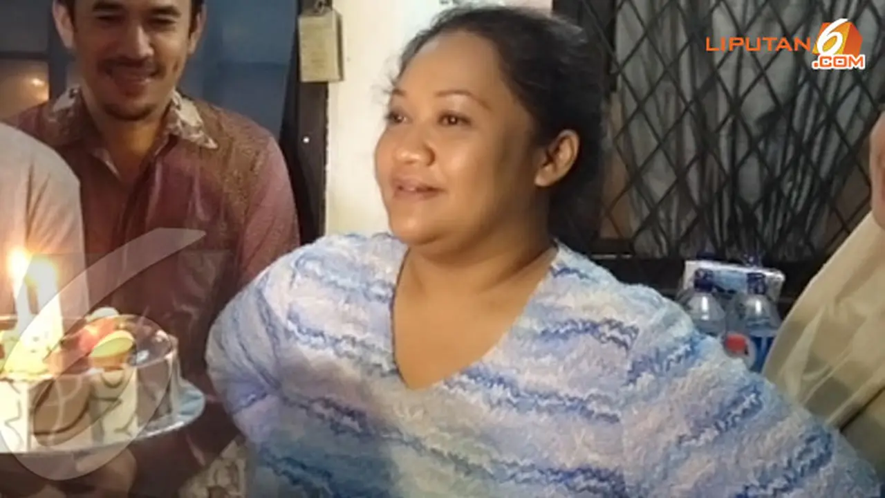 tike-priatnakusumah-131101a.jpg
