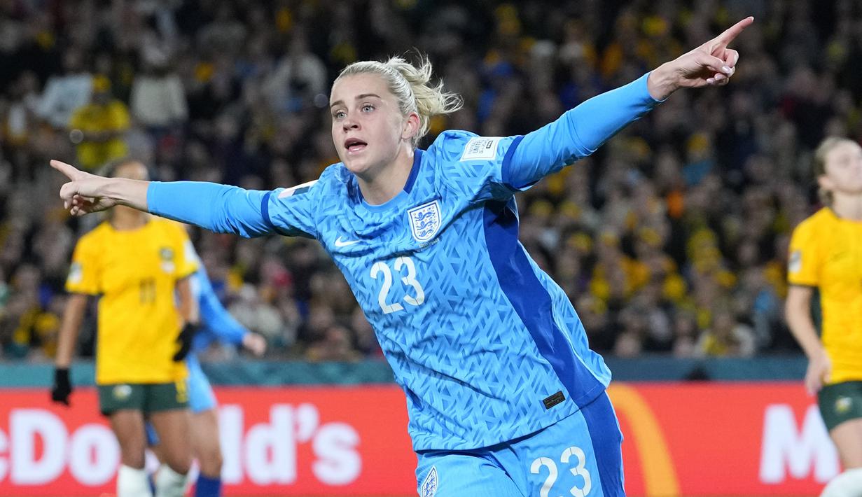 Pemain Timnas Inggris, Alessia Russo melakukan selebrasi setelah mencetak gol ketiga timnya ke gawang Timnas Australia pada laga semifinal Piala Dunia Wanita 2023 di Stadium Australia, Sydney, 16 Agustus 2023. (AP Photo/Abbie Parr)