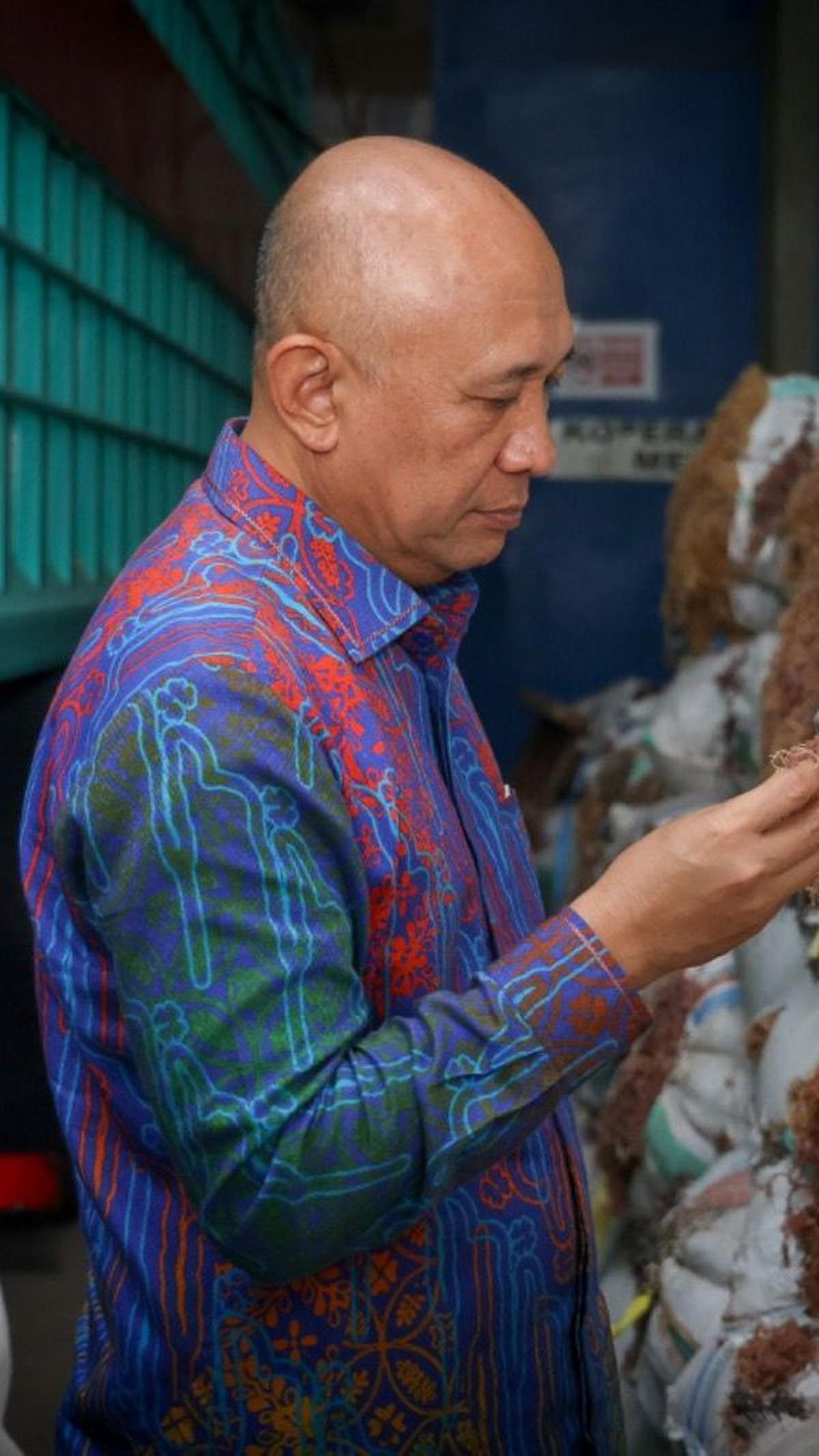 "Afirmasi kebijakan perlu didorong, karena seluruh dunia juga sudah melakukan itu," ucap Teten.