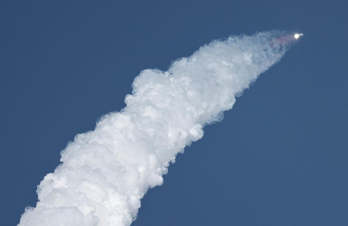 Roket Starship SpaceX Meledak dan Hancur Lebur di Luar Angkasa