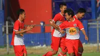 PSBK U-17 salah satu andalan Askot PSSI Kota Blitar pada kompetisi yang digelar Asprov PSSI Jatim di Stadion Brawijaya Kediri, 25-30 September 2017. (Bola.com/Robby Firly)