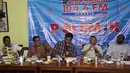 Suasana diskusi "Telenovela KPK-Polri" di Cikini, Jakarta, Sabtu (2/5/2015). Diskusi tersebut membahas hubungan antara KPK dan Polri yang kembali memanas. (Liputan6.com/Helmi Afandi) 