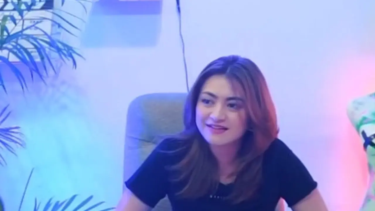 Potret Nathalie Holscher sebelum menikah dengan Sule (Foto: Youtube Jakarta Keras)