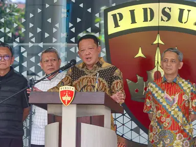 Jaksa Agung Muda Tindak Pidana Khusus (Jampidsus) Febrie Adriansyah memberikan keterangan pers di Gedung Bundar, Kejaksaan Agung, Jakarta, Jumat (10/7/2026). (KLY/ Budy Santoso)