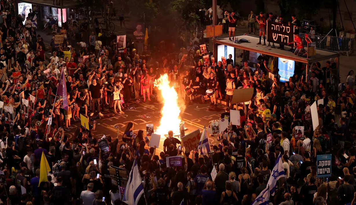 Mereka menuntut kesepakatan gencatan senjata antara Israel dan milisi Hamas. (Jack GUEZ/AFP)
